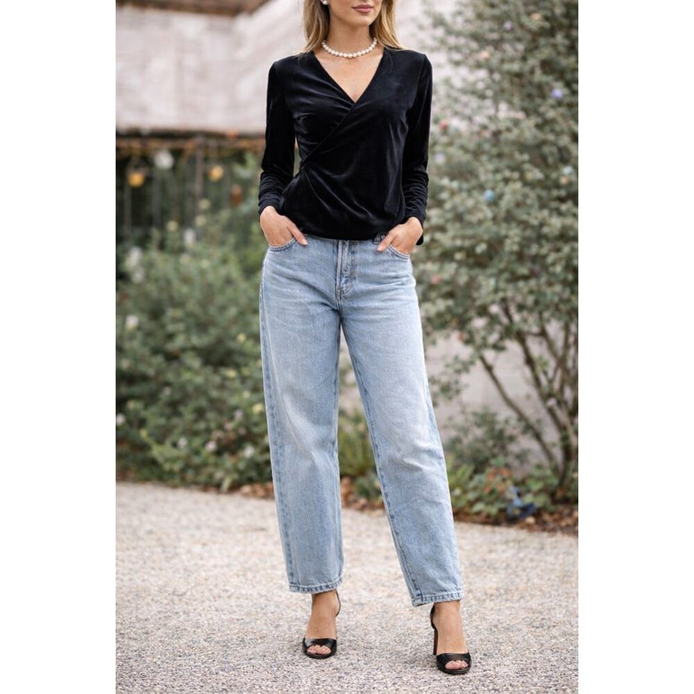 Sundance Morgan Black Velvet Faux Wrap Surplice V Neck Top Women’s M